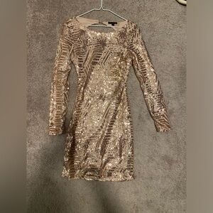 Guess gold sequin long sleeve dress